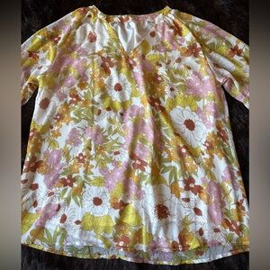BTFBM Fun Floral Top. Sz L